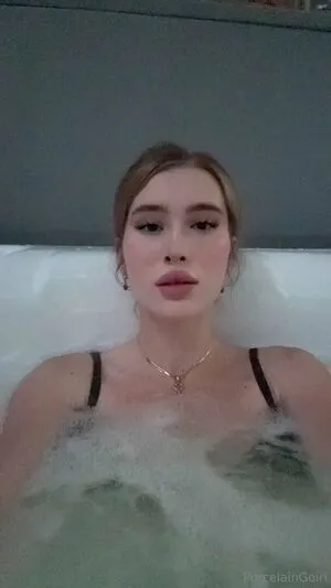 Porcelaingoirl OnlyFans Leaked Free Thumbnail Picture - #xL22M7SpLM