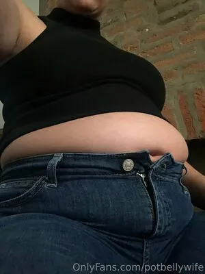 Potbellywife OnlyFans Leaked Free Thumbnail Picture - #k3Tiu7agsC