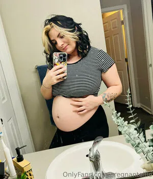 Pregnantallie OnlyFans Leaked Free Thumbnail Picture - #2zTWzFiTS4
