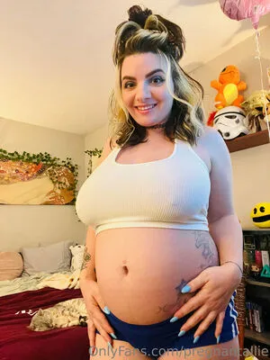 Pregnantallie OnlyFans Leaked Free Thumbnail Picture - #8wYwv7Yw2f