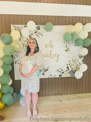 Pregnantallie OnlyFans Leaked Free Thumbnail Picture - #n9986z4ge2