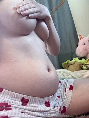 Pregnantbelle OnlyFans Leaked Free Thumbnail Picture - #1DsPB1auN3