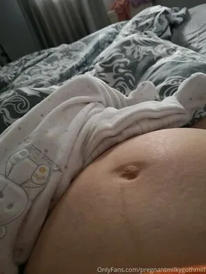 Pregnantgothmama OnlyFans Leaked Free Thumbnail Picture - #FRD3fSDld1