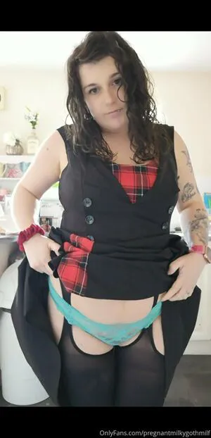 Pregnantgothmama OnlyFans Leaked Free Thumbnail Picture - #WkNCpldmEX