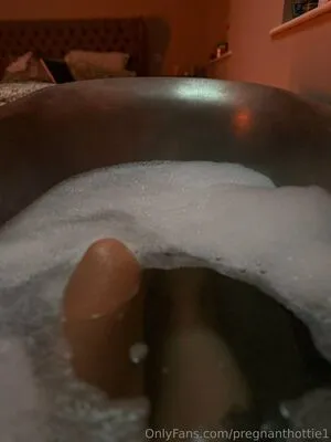Pregnanthottie1 OnlyFans Leaked Free Thumbnail Picture - #yXUk7Z8wSa