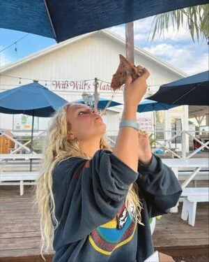 Pressley Hosbach OnlyFans Leaked Free Thumbnail Picture - #9Zkgzu7TlR