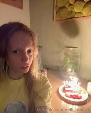 Pretty Elli OnlyFans Leaked Free Thumbnail Picture - #Lr2m42FOFl