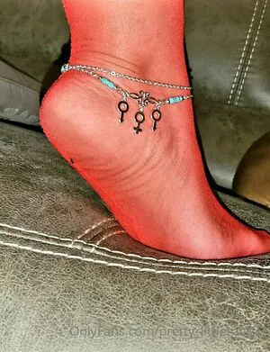 Pretty Littletoes22 OnlyFans Leaked Free Thumbnail Picture - #emomWqVsOk