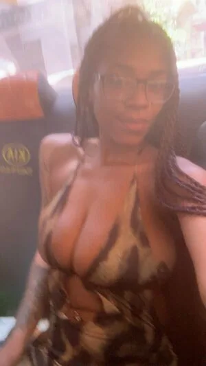 Pretty Yunique OnlyFans Leaked Free Thumbnail Picture - #8p9160OvUI