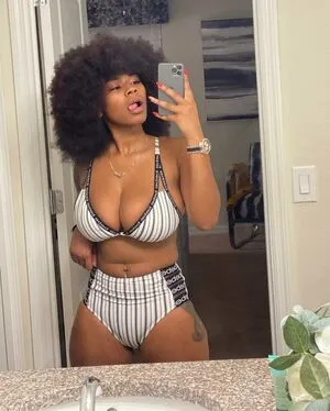 Pretty Yunique OnlyFans Leaked Free Thumbnail Picture - #9ZehB649nI