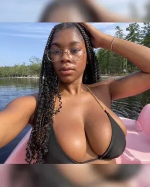 Pretty Yunique OnlyFans Leaked Free Thumbnail Picture - #hxiZh242p8