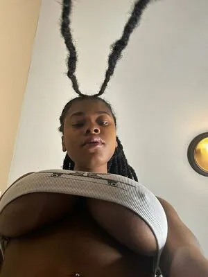 Pretty Yunique OnlyFans Leaked Free Thumbnail Picture - #mwOklgI6N2