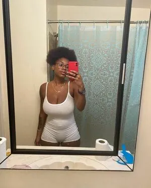 Pretty Yunique OnlyFans Leaked Free Thumbnail Picture - #wpy8a6xoMG