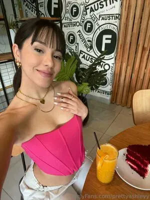 Prettyashleyy OnlyFans Leaked Free Thumbnail Picture - #ZMlcgbRDOn