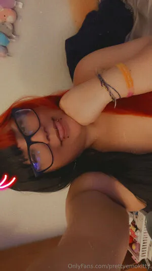 Prettyemokitty OnlyFans Leaked Free Thumbnail Picture - #9Tj8eQ2oXL
