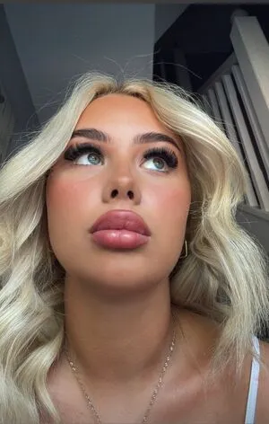 Prettyeyesels OnlyFans Leaked Free Thumbnail Picture - #OzRxi79EeZ