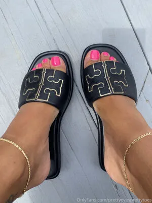 Prettyeyesprettytoes OnlyFans Leaked Free Thumbnail Picture - #VFsWAIVxQr