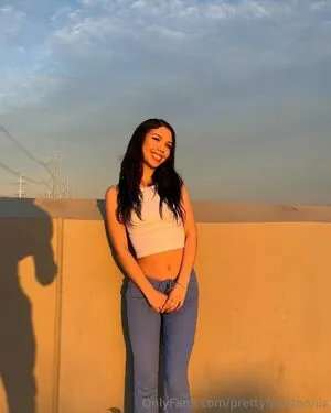 Prettyfacetannis OnlyFans Leaked Free Thumbnail Picture - #t2IlMlnnnL