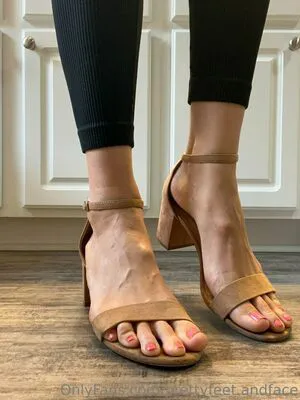 Prettyfeet Andface OnlyFans Leaked Free Thumbnail Picture - #jYMXhJ9uT1