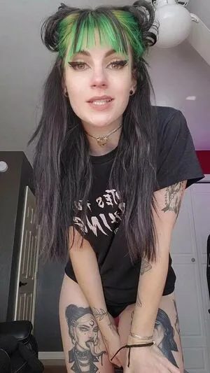 Prettyinpunk92 OnlyFans Leaked Free Thumbnail Picture - #RXI8ET5ICm