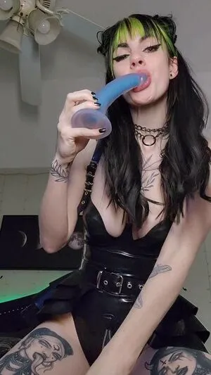 Prettyinpunk92 OnlyFans Leaked Free Thumbnail Picture - #XFi92flfzH