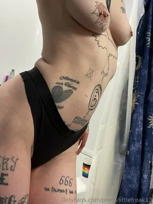 Prettylittlefreak13 OnlyFans Leaked Free Thumbnail Picture - #1lDbfjDYCK