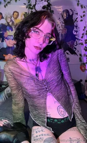 Prettylittlefreak13 OnlyFans Leaked Free Thumbnail Picture - #4Ph3wKxYDa