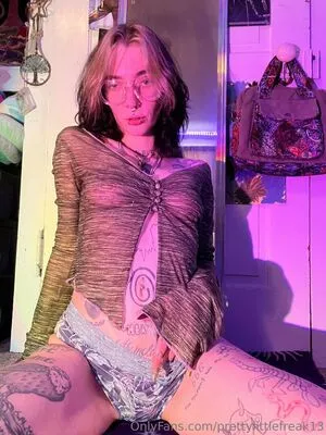 Prettylittlefreak13 OnlyFans Leaked Free Thumbnail Picture - #5tMIqZTEj0