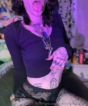 Prettylittlefreak13 OnlyFans Leaked Free Thumbnail Picture - #7hDfxOr678