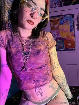 Prettylittlefreak13 OnlyFans Leaked Free Thumbnail Picture - #8TtFAuox50
