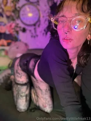 Prettylittlefreak13 OnlyFans Leaked Free Thumbnail Picture - #9dZomDwece