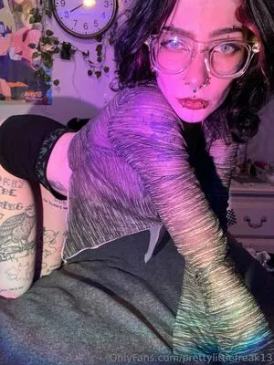 Prettylittlefreak13 OnlyFans Leaked Free Thumbnail Picture - #9dg4yyf6u1