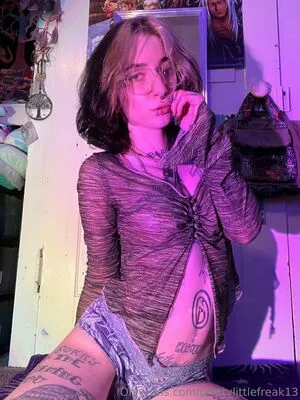 Prettylittlefreak13 OnlyFans Leaked Free Thumbnail Picture - #9watymfxtF