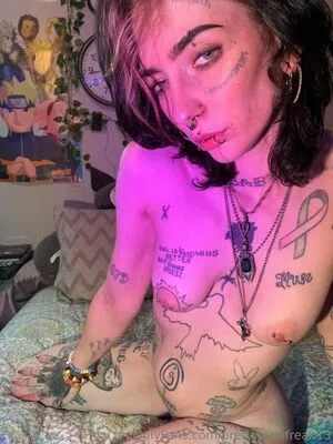 Prettylittlefreak13 OnlyFans Leaked Free Thumbnail Picture - #CZaecO8r5A