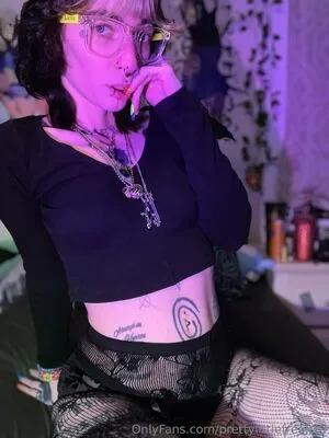 Prettylittlefreak13 OnlyFans Leaked Free Thumbnail Picture - #E3WUUkkzqn