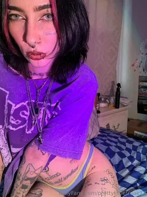 Prettylittlefreak13 OnlyFans Leaked Free Thumbnail Picture - #J1SbSxlxBx