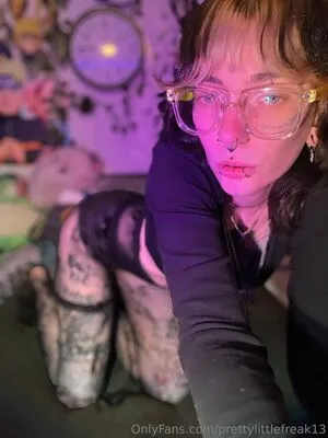 Prettylittlefreak13 OnlyFans Leaked Free Thumbnail Picture - #LgKge4cvry