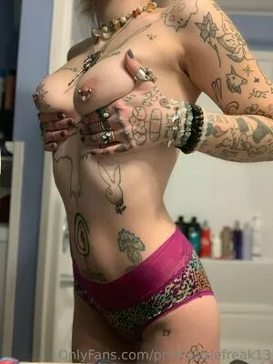 Prettylittlefreak13 OnlyFans Leaked Free Thumbnail Picture - #MIl0D1IWb7