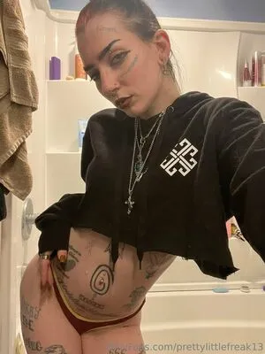 Prettylittlefreak13 OnlyFans Leaked Free Thumbnail Picture - #S42mW8tpg4
