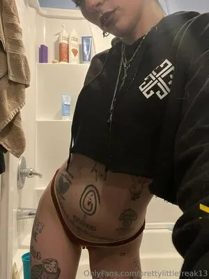 Prettylittlefreak13 OnlyFans Leaked Free Thumbnail Picture - #TMUfokry1k