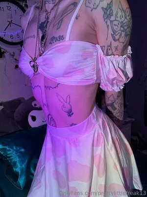 Prettylittlefreak13 OnlyFans Leaked Free Thumbnail Picture - #UKxPrOMSKY