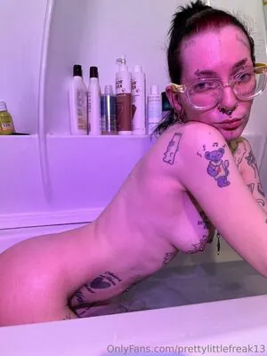 Prettylittlefreak13 OnlyFans Leaked Free Thumbnail Picture - #cblS2dvnsa