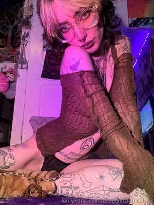 Prettylittlefreak13 OnlyFans Leaked Free Thumbnail Picture - #eE3aQC0prs