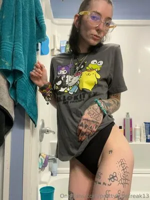 Prettylittlefreak13 OnlyFans Leaked Free Thumbnail Picture - #fErLBau3Xc