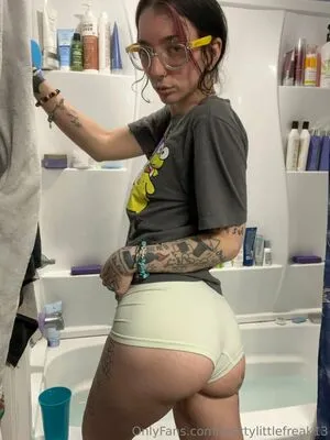Prettylittlefreak13 OnlyFans Leaked Free Thumbnail Picture - #fyYCWOPtGd