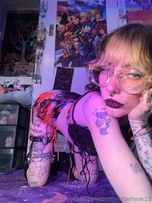 Prettylittlefreak13 OnlyFans Leaked Free Thumbnail Picture - #kSEJInjo5y