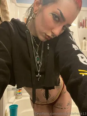 Prettylittlefreak13 OnlyFans Leaked Free Thumbnail Picture - #oKnjifJ4ch