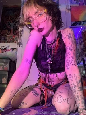 Prettylittlefreak13 OnlyFans Leaked Free Thumbnail Picture - #v9FgGylRM6