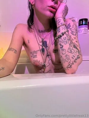 Prettylittlefreak13 OnlyFans Leaked Free Thumbnail Picture - #x4e05yCBaB