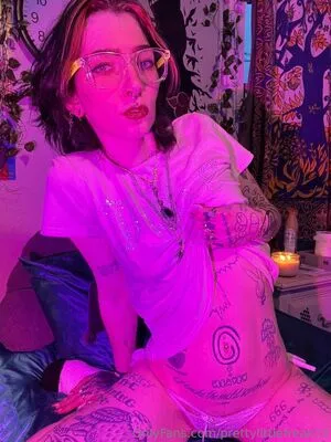 Prettylittlefreak13 OnlyFans Leaked Free Thumbnail Picture - #x4hr5coiEM